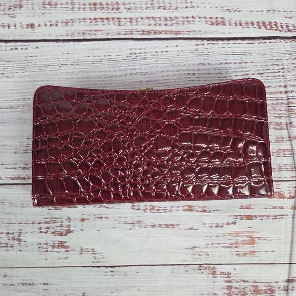 Vtg Rolfs Bellagio Garnet Red Clutch Deadstock Large Quilted Faux Leather Wallet - Picture 2 of 7